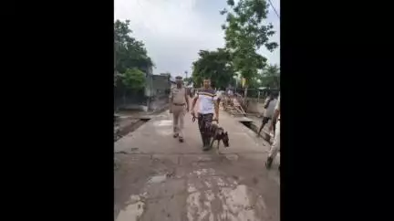 బెల్లంపల్లి: మామిడి గూడ గ్రామంలో కమ్యూనిటీ కాంటాక్ట్ కార్యక్రమం నిర్వహించి 25 బైకులను సీజ్ చేసిన పోలీసులు