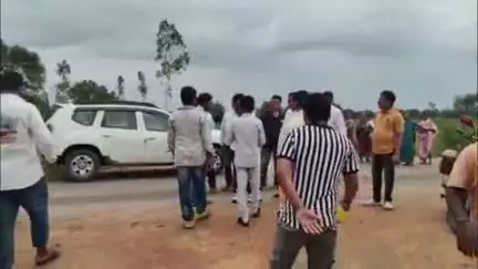 କଣ୍ଟାବାଞ୍ଜି: ଅଲଣ୍ଡା ଗାଁରେ ବିଜେପି ପକ୍ଷରୁ ମା' ପାଇଁ ଗଛଟିଏ କାର୍ଯ୍ୟକ୍ରମ ଅନୁଷ୍ଠିତ