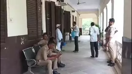 शाहजहांपुर: एडीएम प्रशासन ने 30 खाद्य मिलावट खोरों पर लगाया ₹15,38,000 का जुर्माना, खाद्य पदार्थ अधोमानक मिलने पर की कार्रवाई
