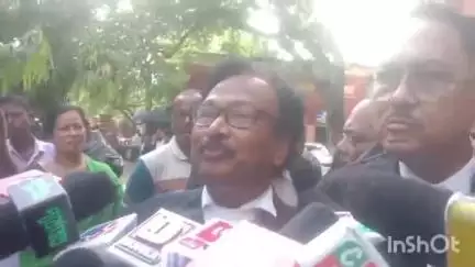 কোচবিহার ১: তৃণমূল নেতাকে গুলি করার ঘটনায় অভিযুক্তদের পাঁচদিনের পুলিশ রিমান্ডে পাঠাল আদালত, জানালেন বাদী পক্ষের আইনজীবী