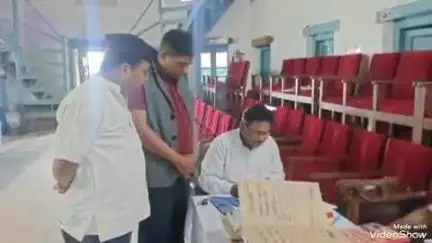सतपुली: जिलापंचायत कुल्हाड़ 9 पर पत्रकार नरेंद्र नेगी अनुज ने पौड़ी में निर्दलीय प्रत्याशी के रूप में कराया अपना नामांकन