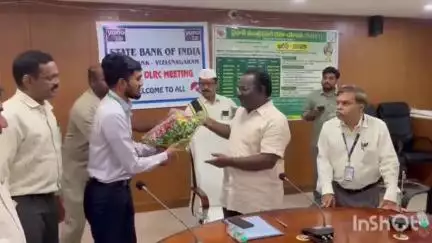 విజయనగరం: ప్రధానమంత్రి ఫసల్ బీమా యోజన ద్వారా పంటలకు భీమా రక్షణ కల్పించాలి: కలెక్టర్ అంబేద్కర్