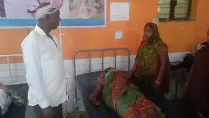 दुधि: डुमरा गांव में एक विवाहिता महिला ने सिंदूर का सेवन किया, अस्पताल में इलाज जारी