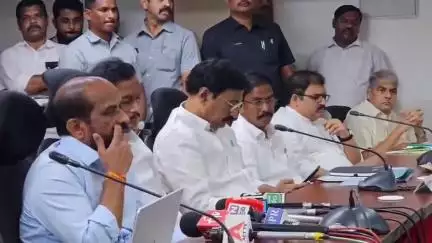 జిల్లా సమగ్ర అభివృద్ధికి ప్రణాళికాబద్ధమైన కృషి: జిల్లా ఇన్చార్జి మంత్రి సత్య కుమార్ యాదవ్ స్పష్టం