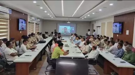 किशनगंज: मुहर्रम पर्व की शांति व्यवस्था सुनिश्चित करने के लिए पुलिस अधीक्षक द्वारा ब्रीफिंग बैठक आयोजित