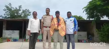 బాల్కొండ: పాఠశాలల్లో చదువుతో పాటు ఆటలు కూడా ముఖ్యమే కమ్మర్పల్లి ఎస్సై అనిల్ రెడ్డి