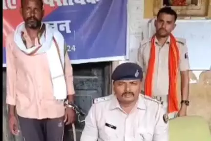 चानन: बसमतिया गांव से किऊल थाना पुलिस ने मारपीट और हत्या के प्रयास के आरोपी को किया गिरफ्तार