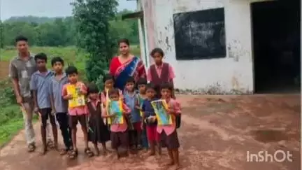 चिखलदरा: सीईओ संजीता महापात्र यांनी अचानक एकताई, हलिदा,कुटिदा,हतरू गावांना दिल्या भेटी