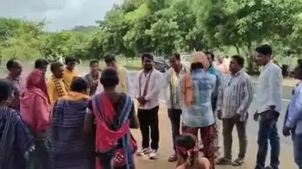 କଣ୍ଟାବାଞ୍ଜି: ବଡ଼ପରା ଗାଁରେ ମାଁ ବଞ୍ଜାରି ଙ୍କ ମନ୍ଦିର ପ୍ରତିଷ୍ଠା ସମାରୋହ ଅନୁଷ୍ଠିତ