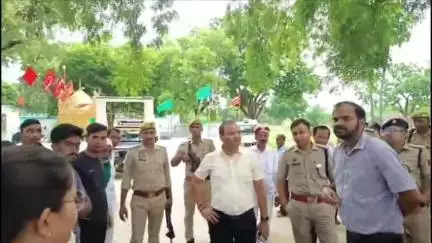 औराई: माधोसिंह और घोसिया में ताजिया रूट का डीएम और एसपी ने किया निरीक्षण, शांति और सौहार्द से त्योहार मनाने की अपील