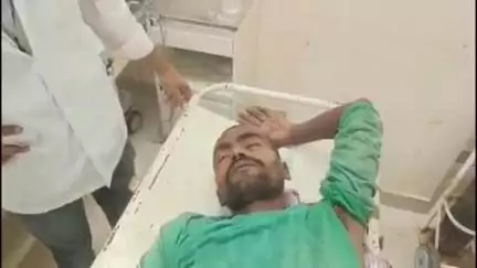 मधुबनी: बाबू साहब चौक के पास कार-बाइक की टक्कर में बाइक सवार गंभीर रूप से घायल