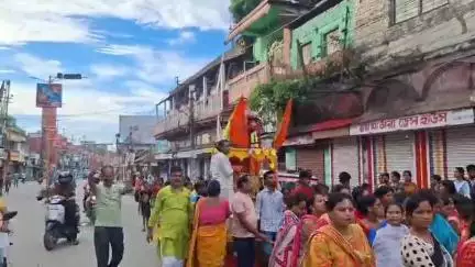 দিনহাটা ১: দিনহাটা শহরে জগন্নাথের উল্টোরথ ঘিরে আটোসাটো নিরাপত্তা পাঁচ মাথা মোড়ে