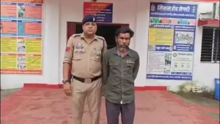 जांजगीर: ग्राम खोखरा में बुजुर्ग महिला से मारपीट और गाली-गलौच के आरोपी को गिरफ्तार किया, जांजगीर पुलिस की त्वरित कार्रवाई