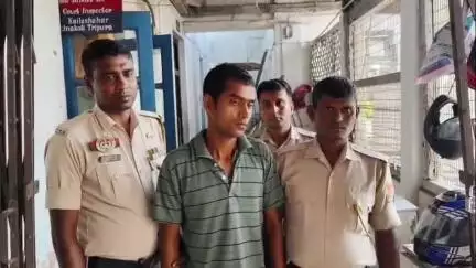 কৈলাশহর: ৬ বছরের নাবালিকাকে শ্রীলতাহানি করার ঘটনায় কৈলাসহরের জেলা আদালত ২০ বছরের সশ্রম কারাদণ্ড দিল এক অভিযুক্তকে