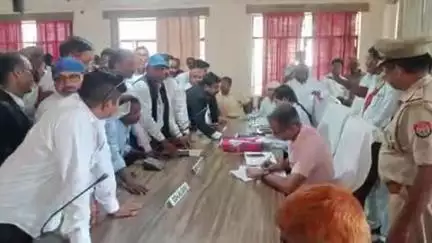 लालगंज: लालगंज तहसील समाधान दिवस में कुल 259 शिकायतों में से 18 का अधिकारियों ने किया निस्तारण