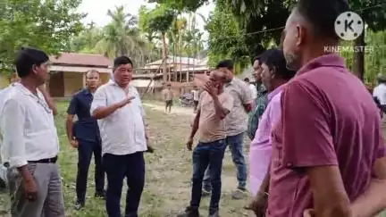 কোকৰাঝাৰ ভাগ: ছালাকাটিত  মকতব আৰু মছজিদ বাওণ্ডাৰী নিৰ্মাণ কৰাৰ উদ্দেশ্যেৰে মকতব স্থলী পৰিদৰ্শন কৰে বিধায়ক লৰেঞ্চ ইছলাৰী