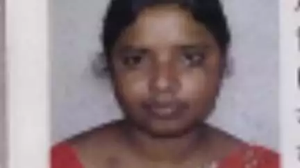 মেমারি ১: ১৮ বছর আগে বিয়ে, মেমারিতে ত্রিকোন প্রেমের সম্পর্কের জেরে মৃত্যু হলো গৃহবধূর,
বাবার ফাঁসি চাইলো ছেলে