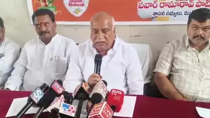 ముధోల్: బాసర ఆలయ పునర్నిర్మాణం చేపట్టకపోతే నిరాహారదీక్ష కు దిగుతా ఎమ్మెల్యే రామారావు పటేల్