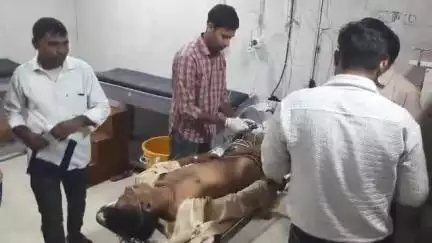 मुरैना नगर: बिलगाँव के पास गिरिराज जी की पैदल परिक्रमा कर रहे एक युवक को बस ने कुचला, ज़िला अस्पताल में किया गया मृत घोषित