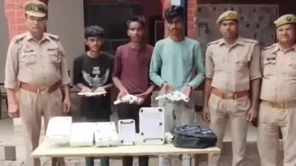 छाता: शेरगढ़ पुलिस ने शराब की दुकान में चोरी करने वाले 3 चोरों को अवैध तमंचा, कारतूस, नगदी और मोबाइल के साथ पकड़ा