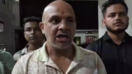 শিলচর: উদারবন্দের চণ্ডিঘাটে শিবস্থানের পাশ থেকে গোমাংস উদ্ধার করে পুলিশ