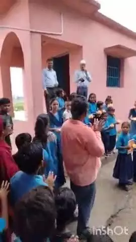 रजौली: निमाटांड़ उत्क्रमित मध्य विद्यालय में निपुण दिवस के अवसर पर प्रार्थना सभा में गया निपुण गीत