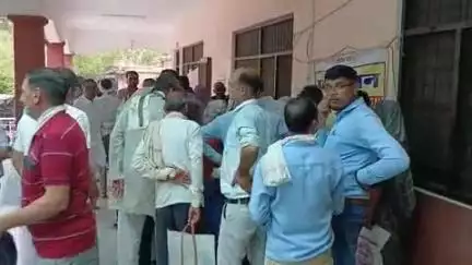 डेरापुर: ADM की अध्यक्षता में डेरापुर तहसील परिसर में संपूर्ण समाधान दिवस हुआ संपन्न, कुल 192 शिकायतों में से 17 का हुआ निस्तारण