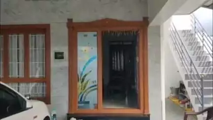உடுமலைபேட்டை: பாலாஜி நகரில் பட்டப்பகலில் பேருந்து ஓட்டுநர் வீட்டின் பூட்டை உடைத்து பணம் நகை கொள்ளை