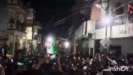 शाजापुर: मोहर्रम पर्व पर किला रोड घाटी में हादसा, दौड़ते समय संतुलन बिगड़ने से झुके बड़े साहब बाबा, समाज ने संभाला