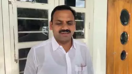 ഇടുക്കി: സംസ്ഥാനത്തെ ആരോഗ്യ മേഖല വെന്റിലേറ്ററിലെന്ന് ഡീൻ കുര്യാക്കോസ് എം.പി കട്ടപ്പനയിൽ പറഞ്ഞു