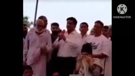 तोशाम: जिले में गर्मी से परेशान दिखे आमजन, सांसद किरण चौधरी सभा में कागजों से हवा करती दिखीं