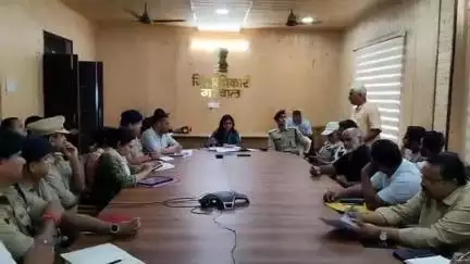 पौड़ी: कांवड़ मेले की तैयारियों पर डीएम ने जताई सख़्ती, समर्पण के साथ कार्य करने के दिए निर्देश