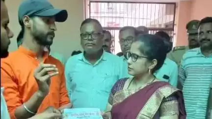 बिसवां: बिसवां में राष्ट्रीय हिन्दू सेर सेना के कार्यकर्ताओं ने SDM को ज्ञापन देकर रामपुर घेराव गौशाला की जांच करवाने की मांग की