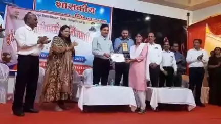 छिंदवाड़ा नगर: छिंदवाड़ा के उत्कृष्ट विद्यालय में इंस्पायर अवार्ड मानक योजना के तहत कलेक्टर ने छात्रों को किया पुरस्कृत