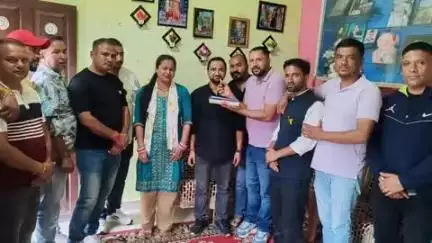 चम्पावत: नघान क्षेत्र पंचायत से हिमांशी भट्ट निर्विरोध क्षेत्र पंचायत सदस्य बनीं, क्षेत्र पंचायत सदस्य बनने पर खुशी