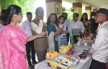 सीहोर नगर: शासकीय आवासीय खेलकूद संस्थान में जिला स्तरीय विज्ञान प्रदर्शनी का आयोजन, संयुक्त कलेक्टर व जिला शिक्षा अधिकारी शामिल हुए