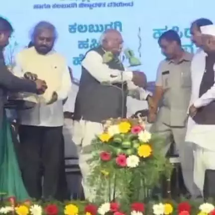 ಕಲಬುರಗಿ: ರಾಜ್ಯದಲ್ಲಿ ಹೃದಯಾಘಾತದಿಂದ ಸರಣಿ ಸಾವಿಗೆ ನಗರದಲ್ಲಿ ಕಳವಳ ವ್ಯಕ್ತಪಡಿಸಿದ ಎಐಸಿಸಿ ಅಧ್ಯಕ್ಷ ಮಲ್ಲಿಕಾರ್ಜುನ ಖರ್ಗೆ