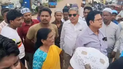 খড়গপুর ১: মহররমের আগে প্রস্তুতি খতিয়ে দেখতে হাজির খড়গপুর পৌরসভার চেয়ারপারসন কল্যাণী ঘোষ