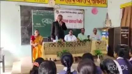 साकोली: सानगडी येथे विधी सेवा समितीच्यावतीने कायदेविषयक मार्गदर्शन शिबिराचे आयोजन,न्यायाधीश व्हि. एम. गायकवाड यांचे मार्गदर्शन