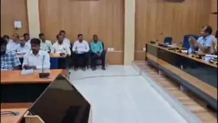 शेखपुरा: मोहर्रम पर्व को लेकर डीएम आरिफ अहसन और एसपी ने कलेक्ट्रेट परिसर में की बैठक, 73 संवेदनशील स्थानों पर पुलिस बल तैनात