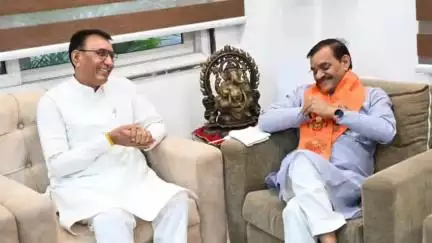 राजगढ़: राज्यमंत्री नारायण सिंह पंवार ने भोपाल में पूर्व प्रदेश अध्यक्ष वीडी शर्मा से की मुलाकात