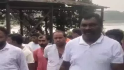 चंदनकियारी: मोहाल गांव का युवक दामोदर नदी में बहा, घटनास्थल पर पहुंचे पूर्व मंत्री