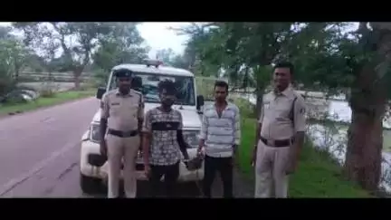 राजिम: फिंगेश्वर पुलिस ने सबमर्सिबल पंप चोरी करने वाले दो आरोपियों को किया गिरफ्तार