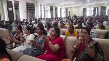 छतरपुर: चौका गांव स्थित श्री कृष्णा विश्वविद्यालय में दीक्षा आरंभ समारोह आयोजित