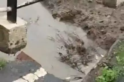 गाडरवारा: बड़ेसुर पुलिया के टूटने से गाडरवारा-करेली मार्ग पर आवागमन हुआ बंद