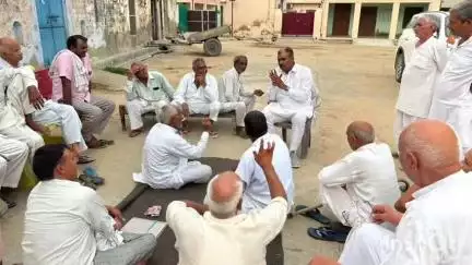 चरखी दादरी: विधायक उमेद पातुवास ने बेरला समेत कई गांवों का दौरा कर सुनीं लोगों की समस्याएं