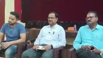 बुलढाणा: औद्योगिक सोलार ग्राहकांसाठी नवीन आदेश घातक,मार्च 2025 चा आदेश लागू असलं पाहिजे!गुलाबराव कडाळे, जिल्हा संचालक