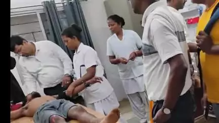 बानो: बानो बेलकरघा ढलान के पास साइकिल और मोटरसाइकिल की टक्कर में दो स्कूली छात्र घायल
