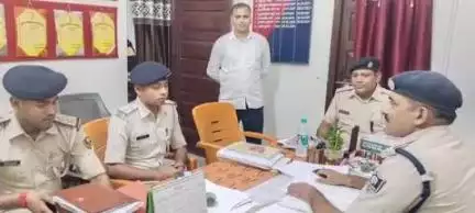 कलुआही: अंचल कार्यालय में सर्किल इंस्पेक्टर अभय कुमार ने थाना अध्यक्ष के साथ की क्राइम मीटिंग, दिए कई निर्देश