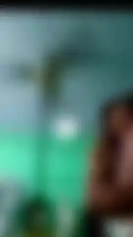 गोंडा: सरकारी कर्मचारी का एक महिला के साथ अश्लील हरकत करते वीडियो हुआ वायरल, DM ने शर्मा कर्मचारियों को किया निलंबित